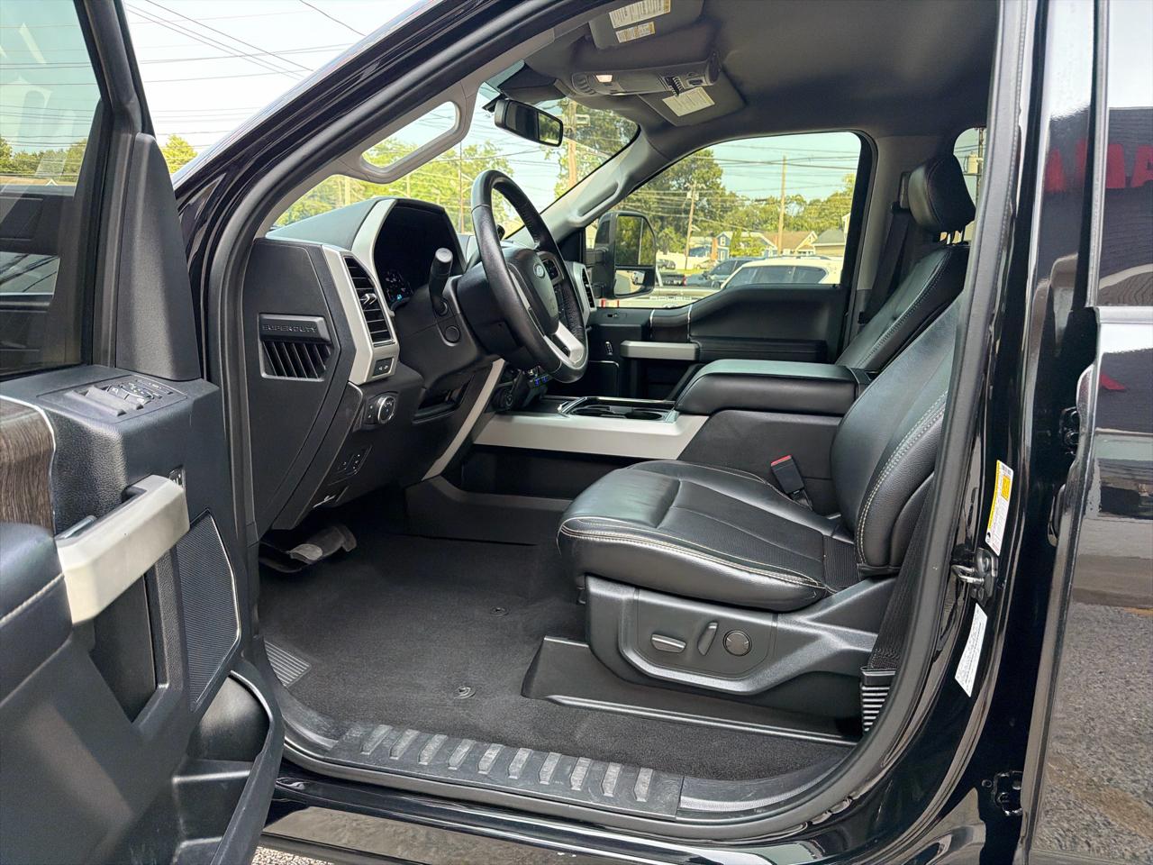 Ford F-250 SD Lariat Crew Cab 4WD 2020