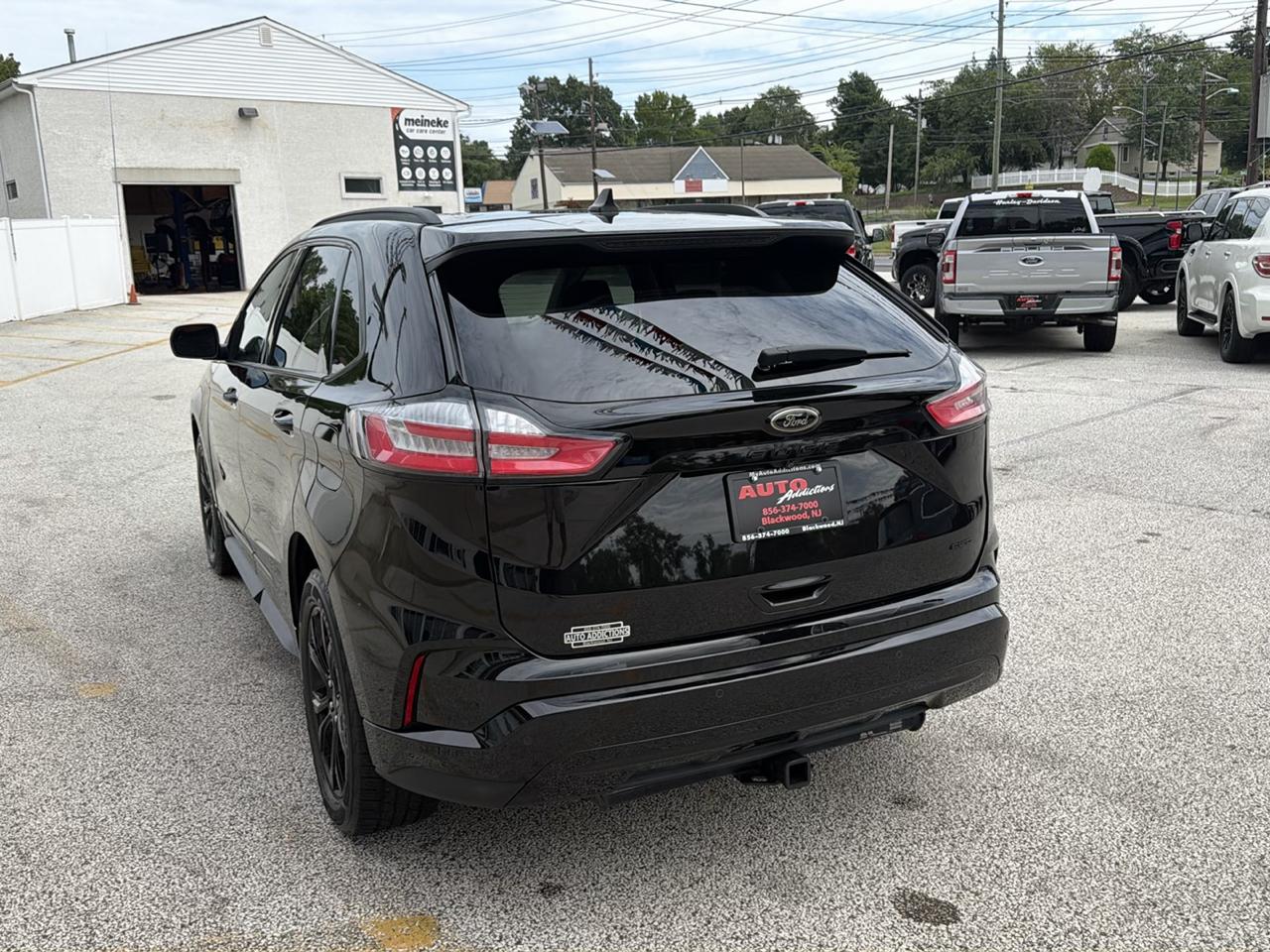 Ford Edge SE AWD 2022