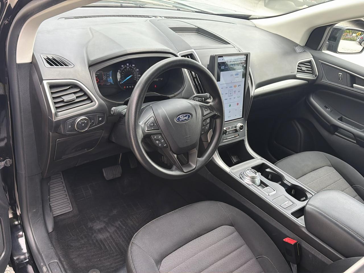 Ford Edge SE AWD 2022