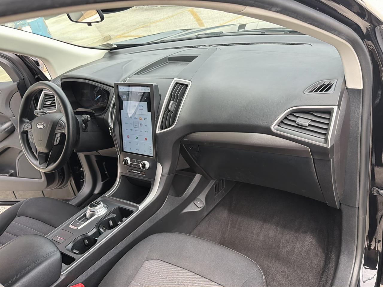 Ford Edge SE AWD 2022