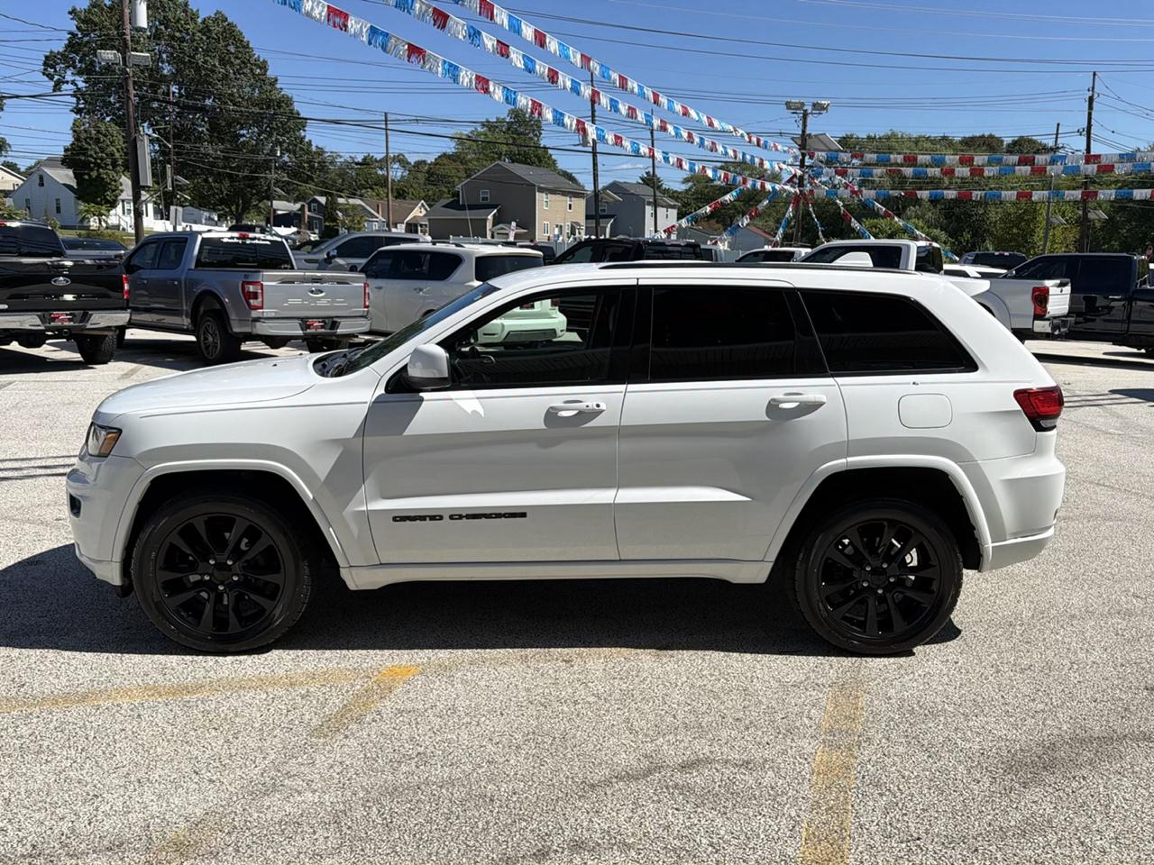 Jeep Grand Cherokee Laredo 4WD 2017