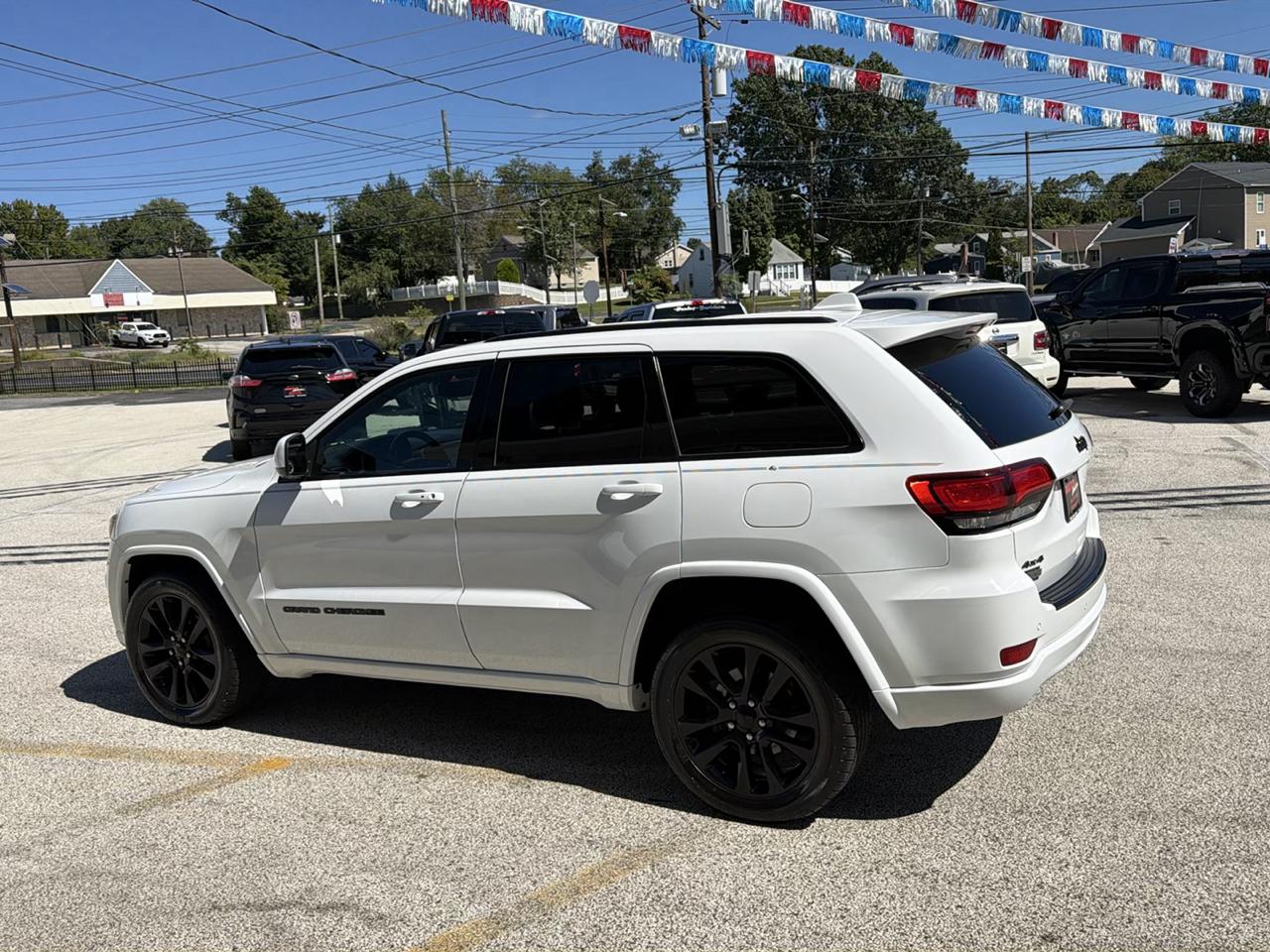 Jeep Grand Cherokee Laredo 4WD 2017