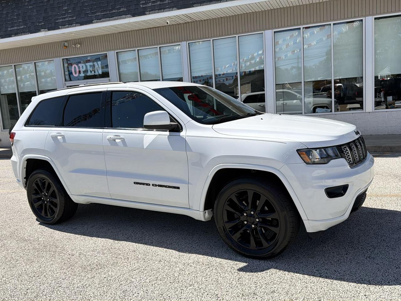 Jeep Grand Cherokee Laredo 4WD 2017