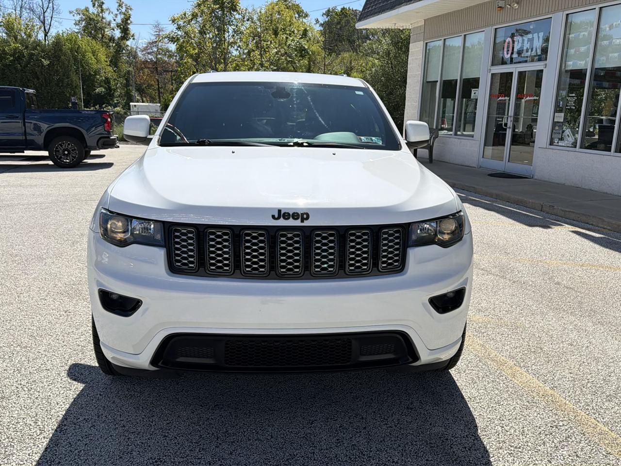 Jeep Grand Cherokee Laredo 4WD 2017