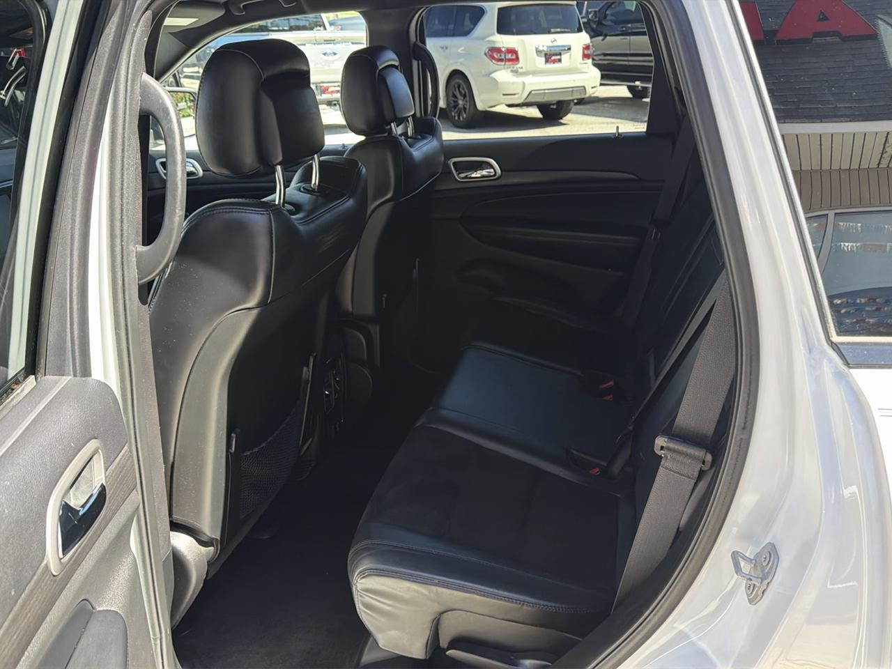 Jeep Grand Cherokee Laredo 4WD 2017