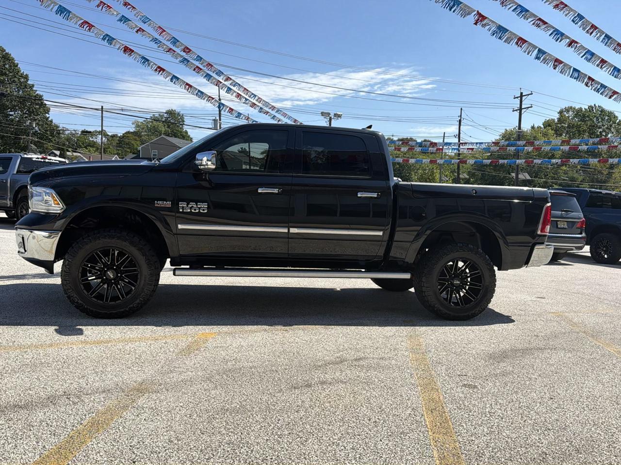 RAM 1500 Laramie Crew Cab SWB 4WD 2018
