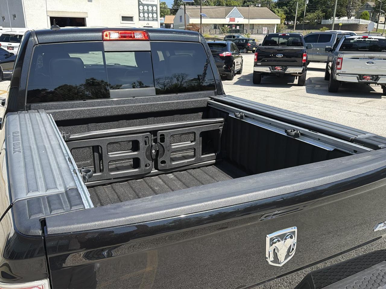 RAM 1500 Laramie Crew Cab SWB 4WD 2018
