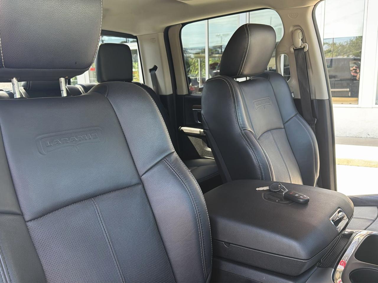 RAM 1500 Laramie Crew Cab SWB 4WD 2018