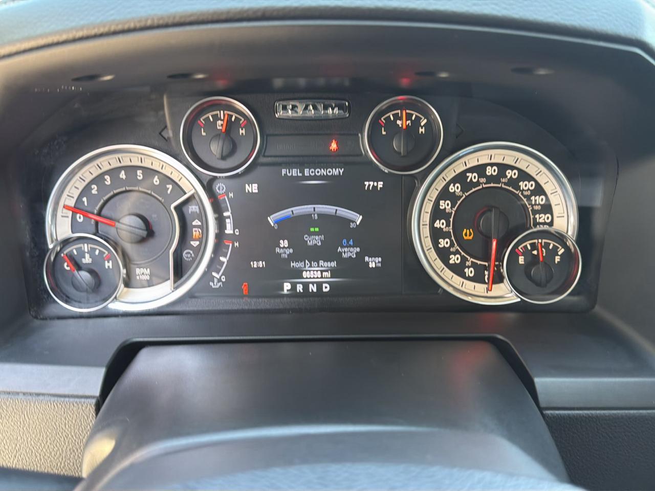 RAM 1500 Laramie Crew Cab SWB 4WD 2018
