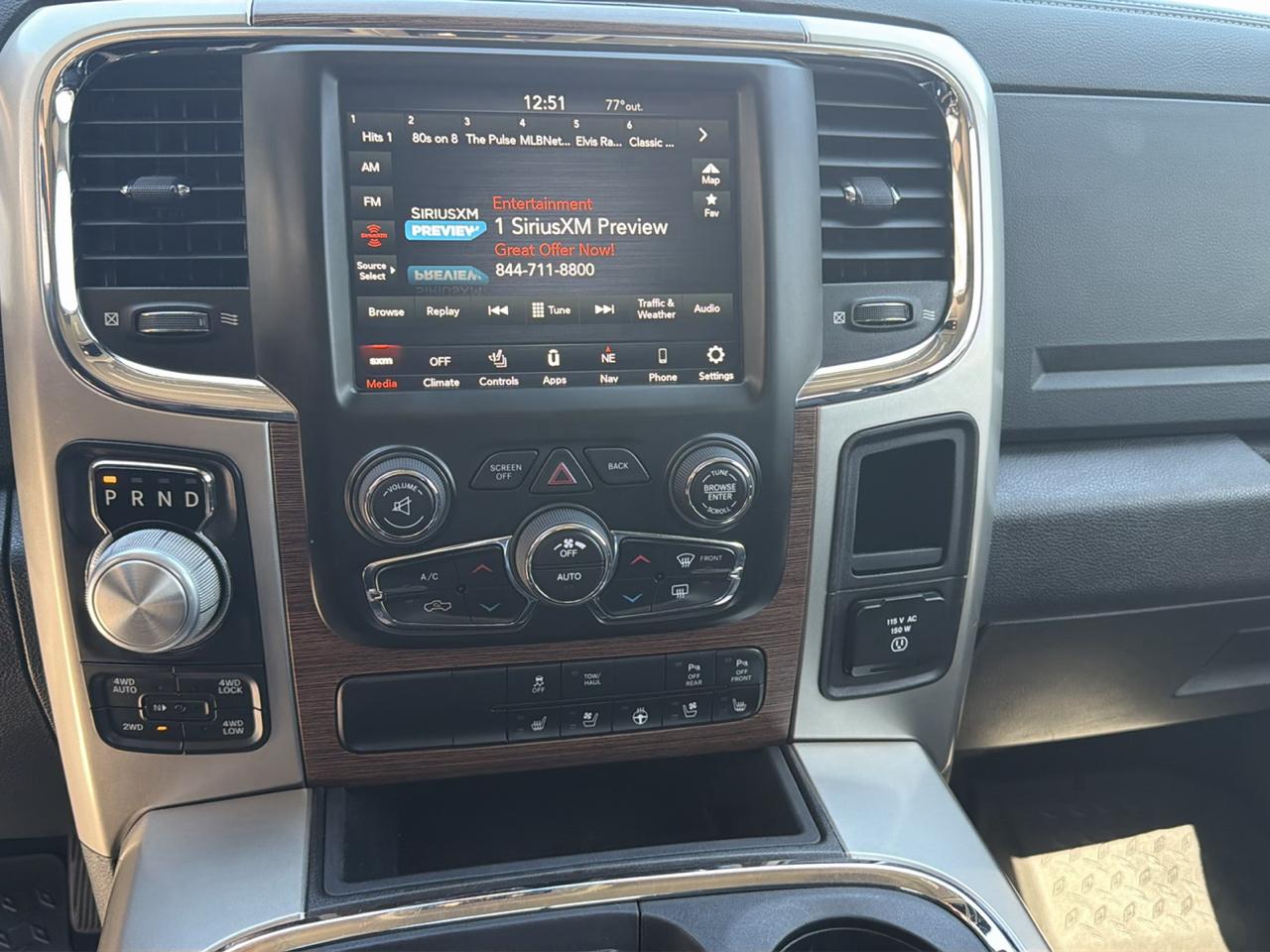 RAM 1500 Laramie Crew Cab SWB 4WD 2018