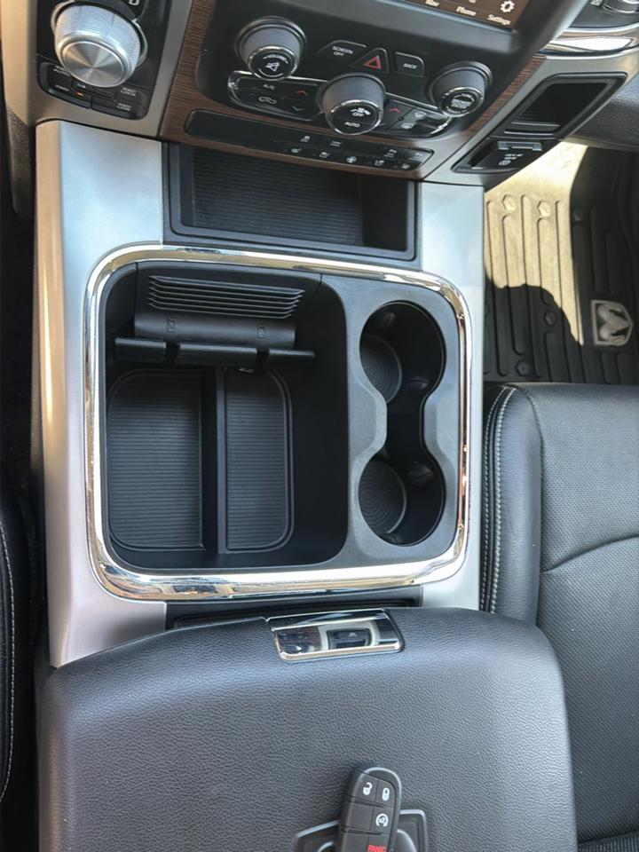 RAM 1500 Laramie Crew Cab SWB 4WD 2018