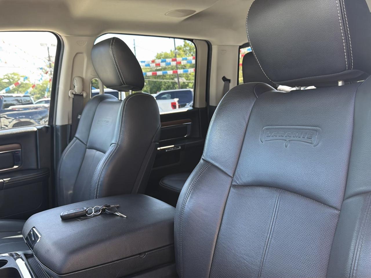 RAM 1500 Laramie Crew Cab SWB 4WD 2018