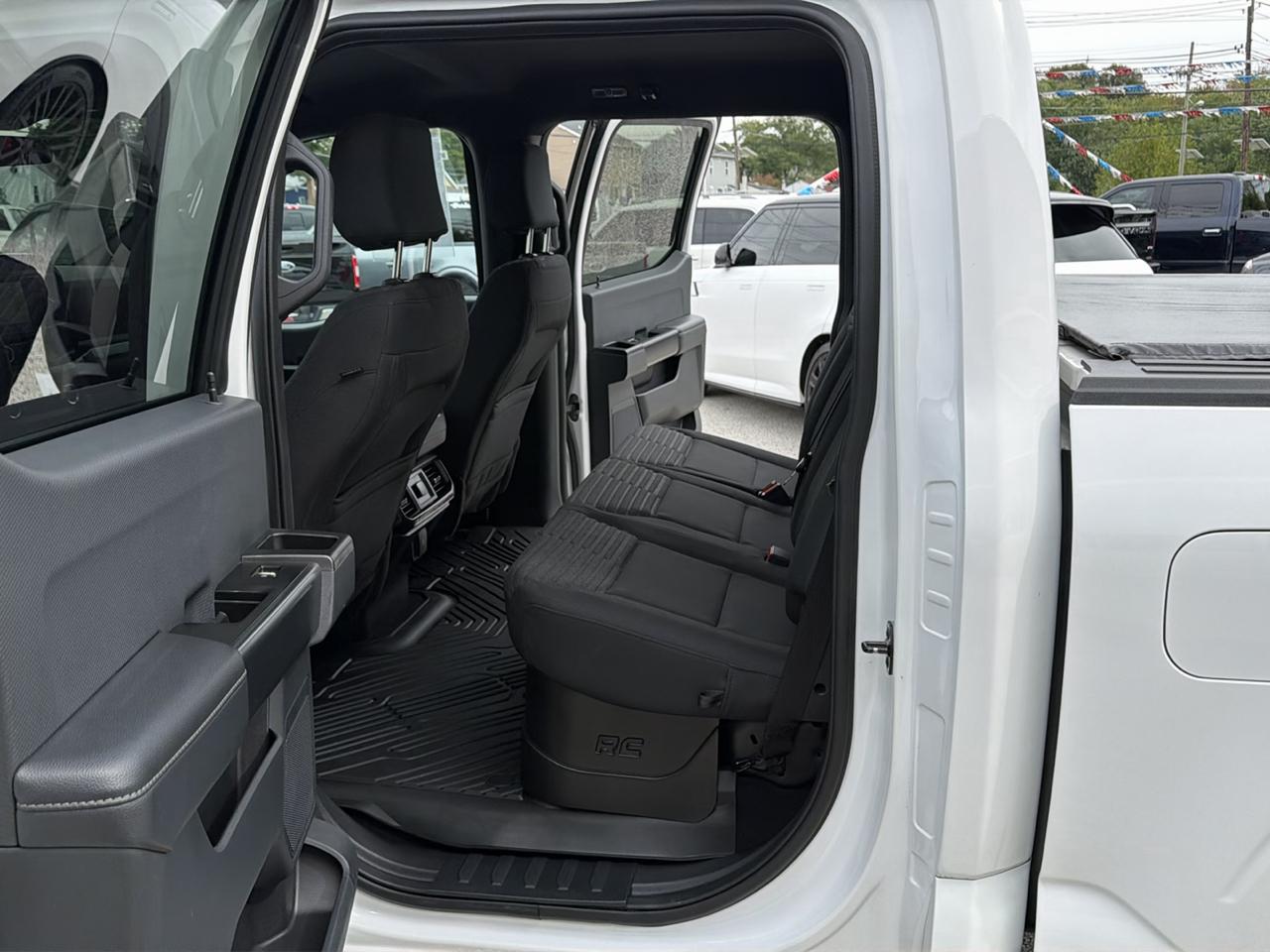 Ford F-150 STX SuperCrew 4WD 2023