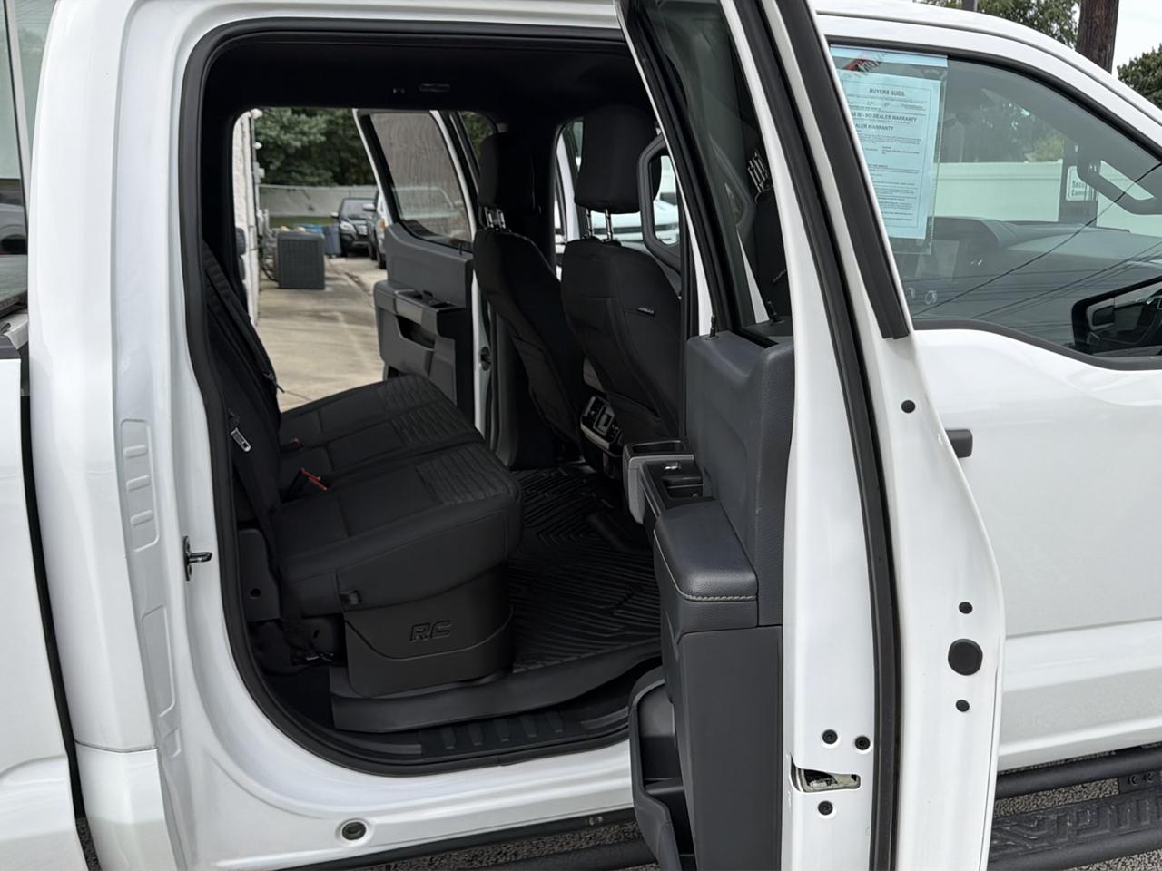 Ford F-150 STX SuperCrew 4WD 2023