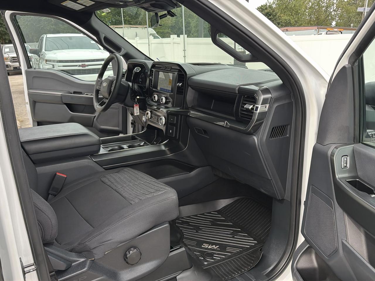 Ford F-150 STX SuperCrew 4WD 2023