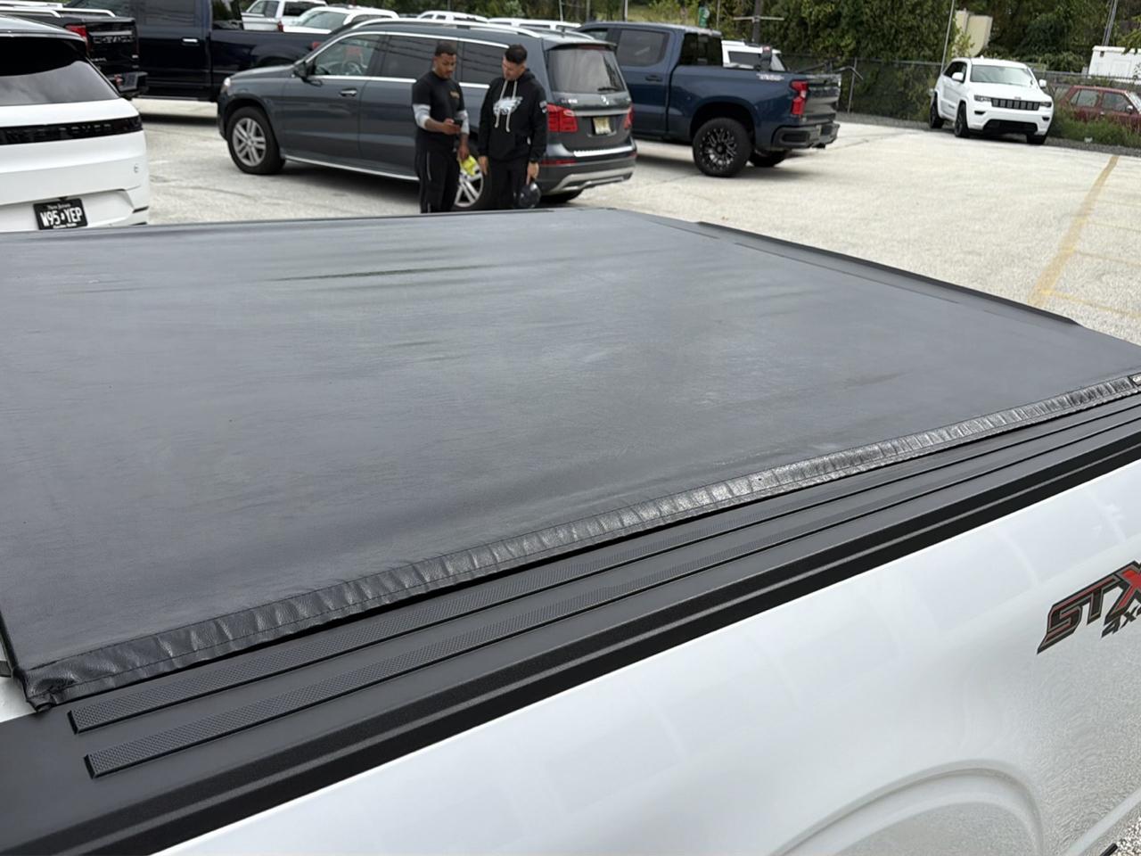 Ford F-150 STX SuperCrew 4WD 2023