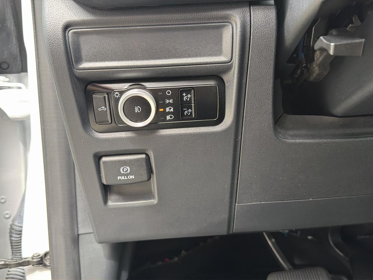 Ford F-150 STX SuperCrew 4WD 2023