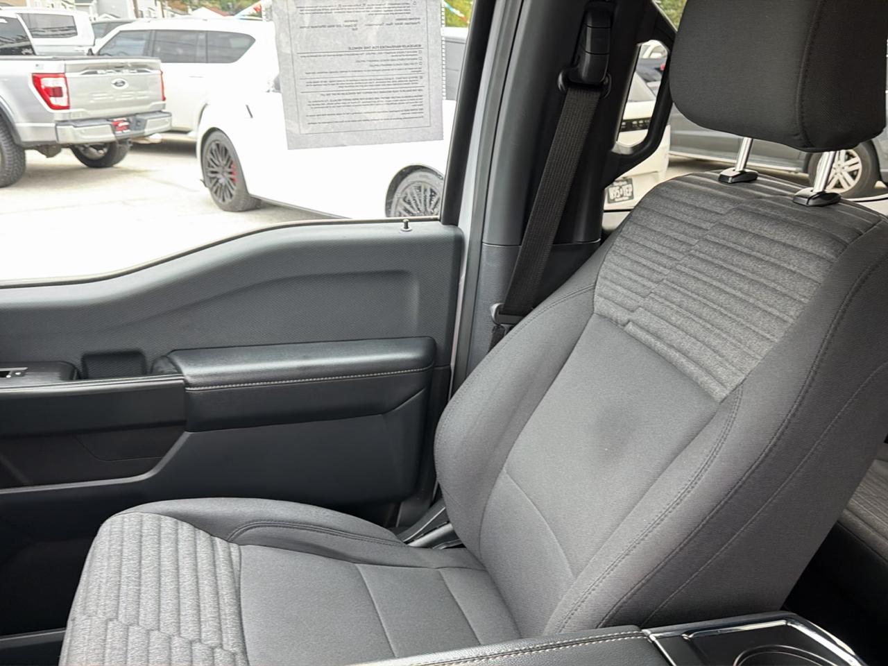 Ford F-150 STX SuperCrew 4WD 2023