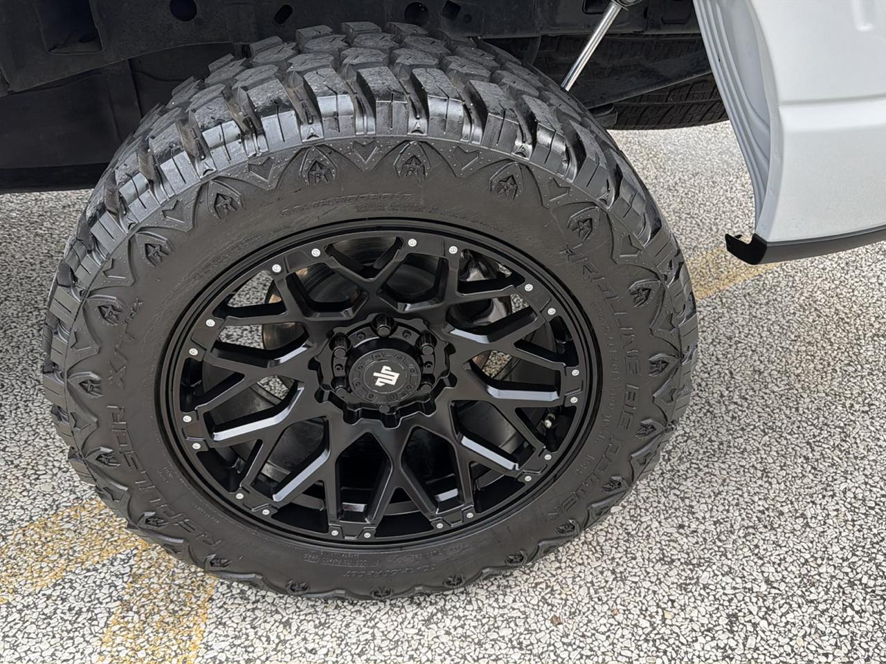 Ford F-150 STX SuperCrew 4WD 2023