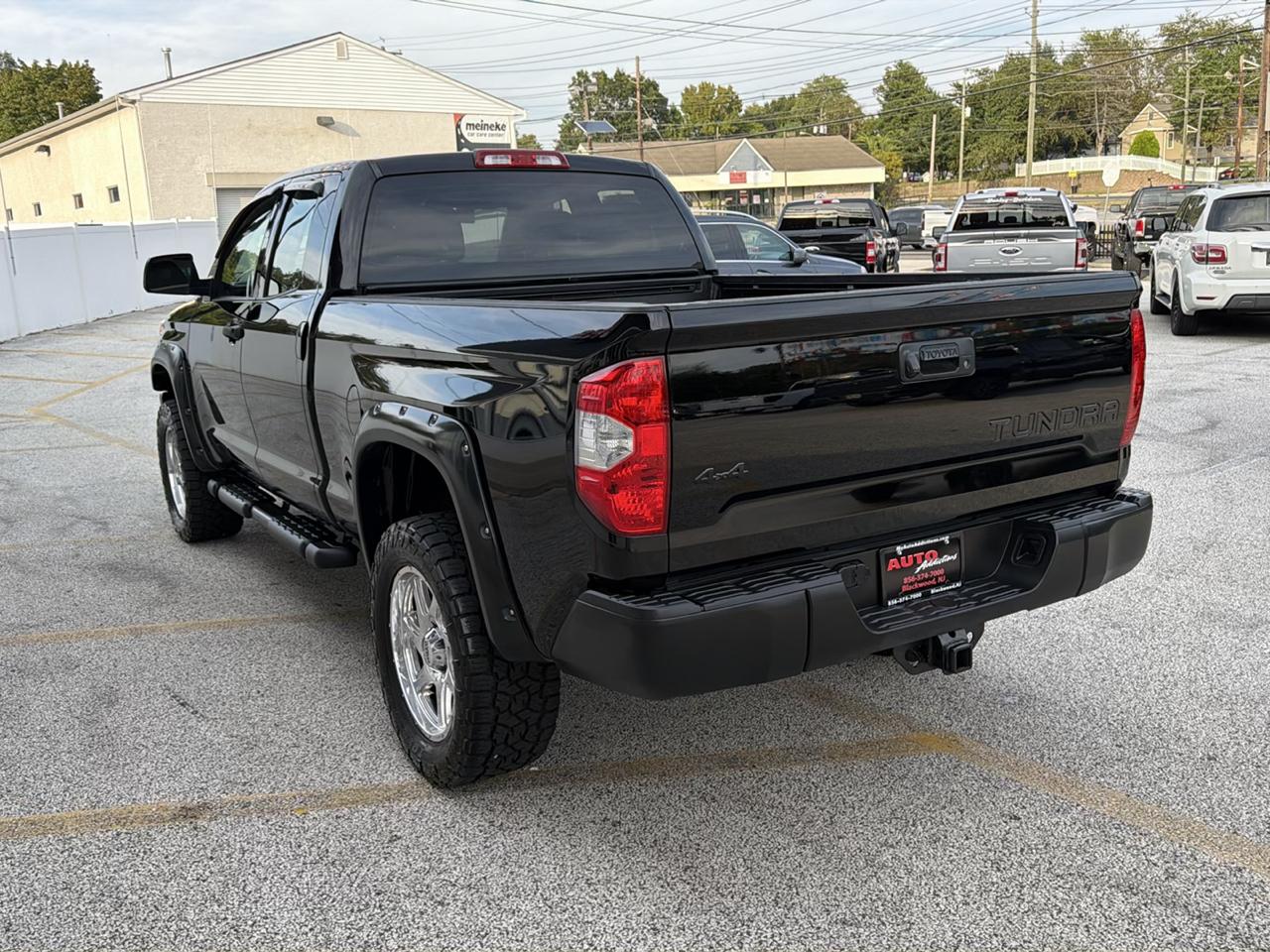 Toyota Tundra SR5 4.6L V8 Double Cab 4WD 2016