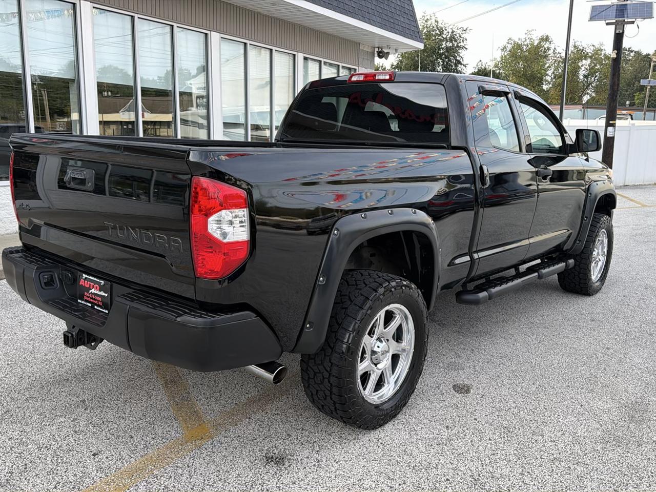 Toyota Tundra SR5 4.6L V8 Double Cab 4WD 2016