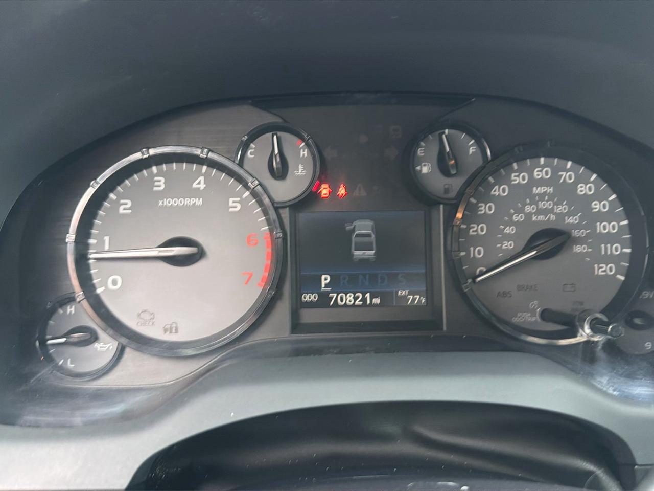 Toyota Tundra SR5 4.6L V8 Double Cab 4WD 2016