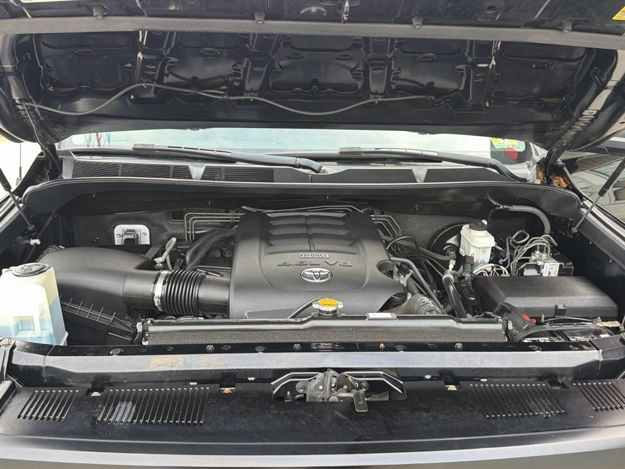 Toyota Tundra SR5 4.6L V8 Double Cab 4WD 2016