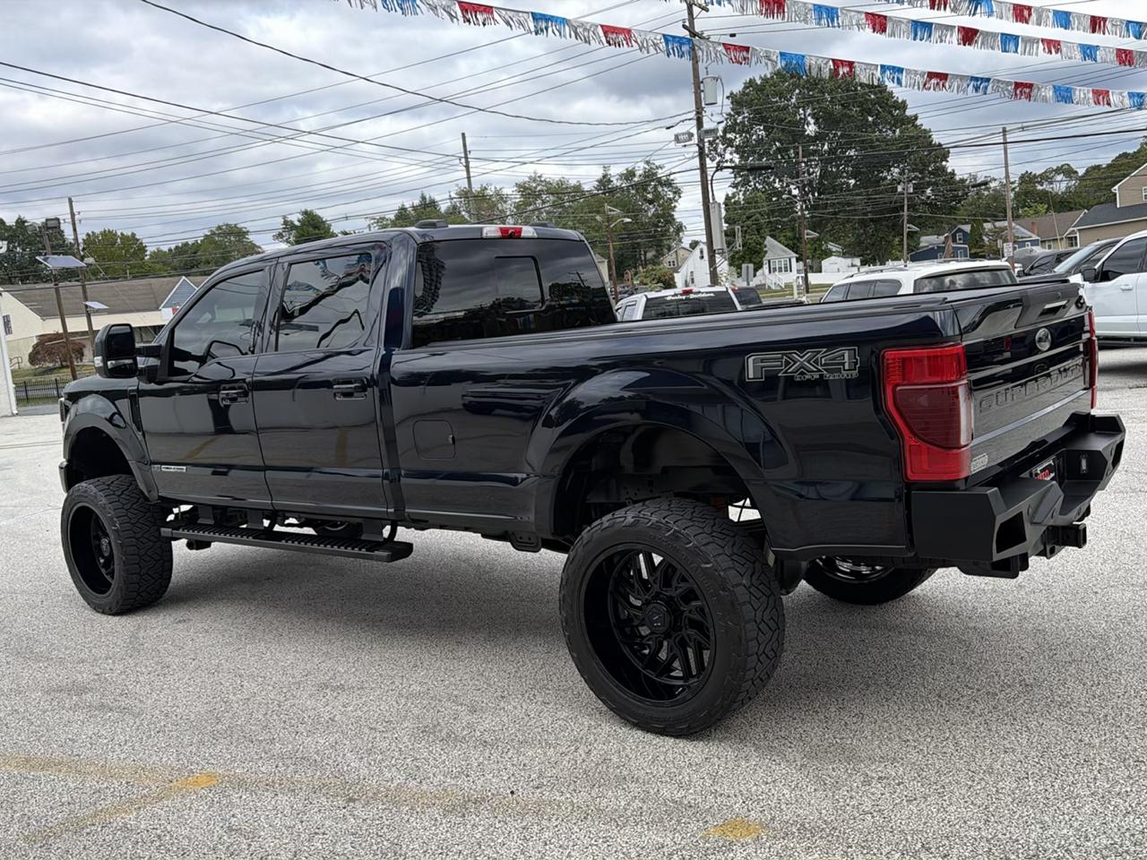 Ford Super Duty F-250 Crew Cab 172" Lariat 4WD 2021