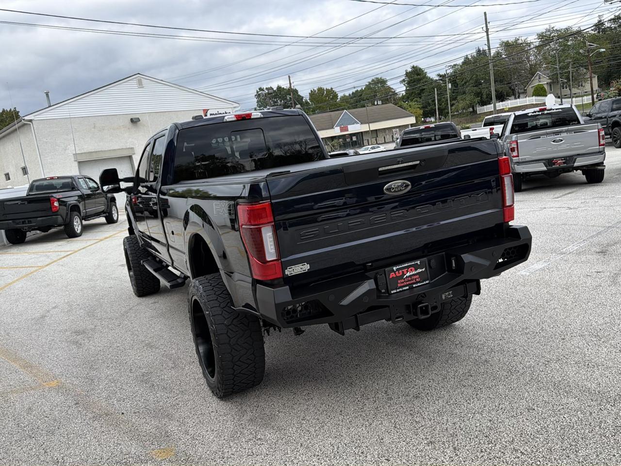 Ford Super Duty F-250 Crew Cab 172" Lariat 4WD 2021