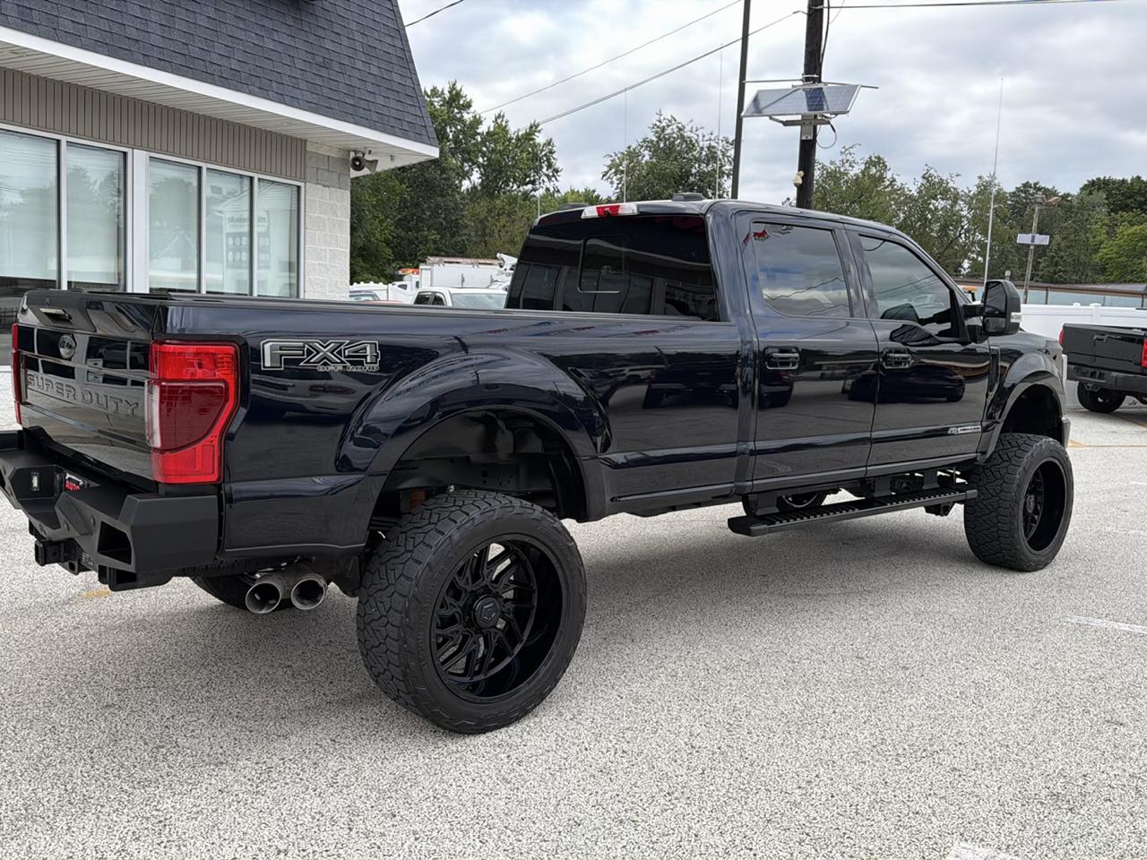Ford Super Duty F-250 Crew Cab 172" Lariat 4WD 2021