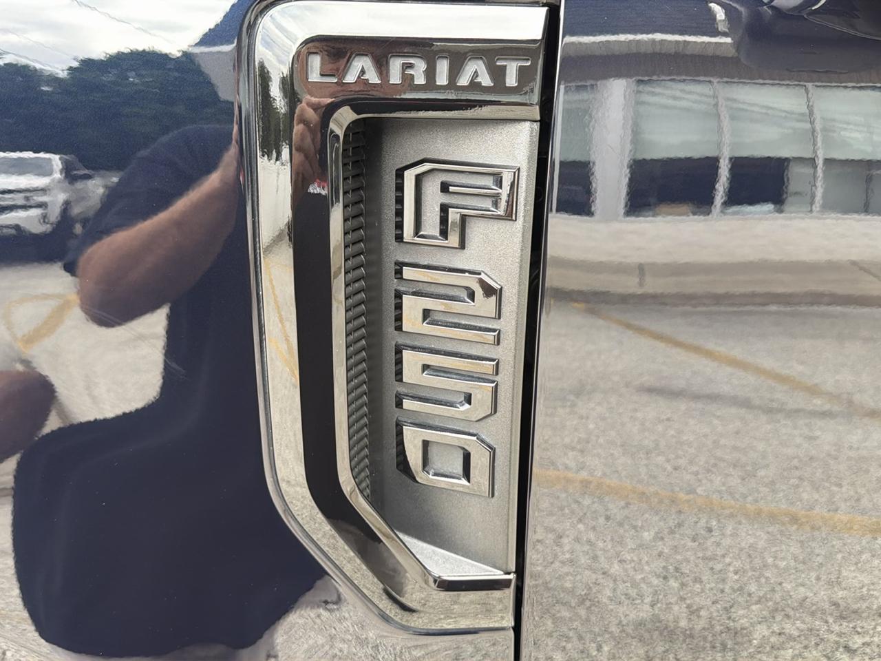 Ford Super Duty F-250 Crew Cab 172" Lariat 4WD 2021