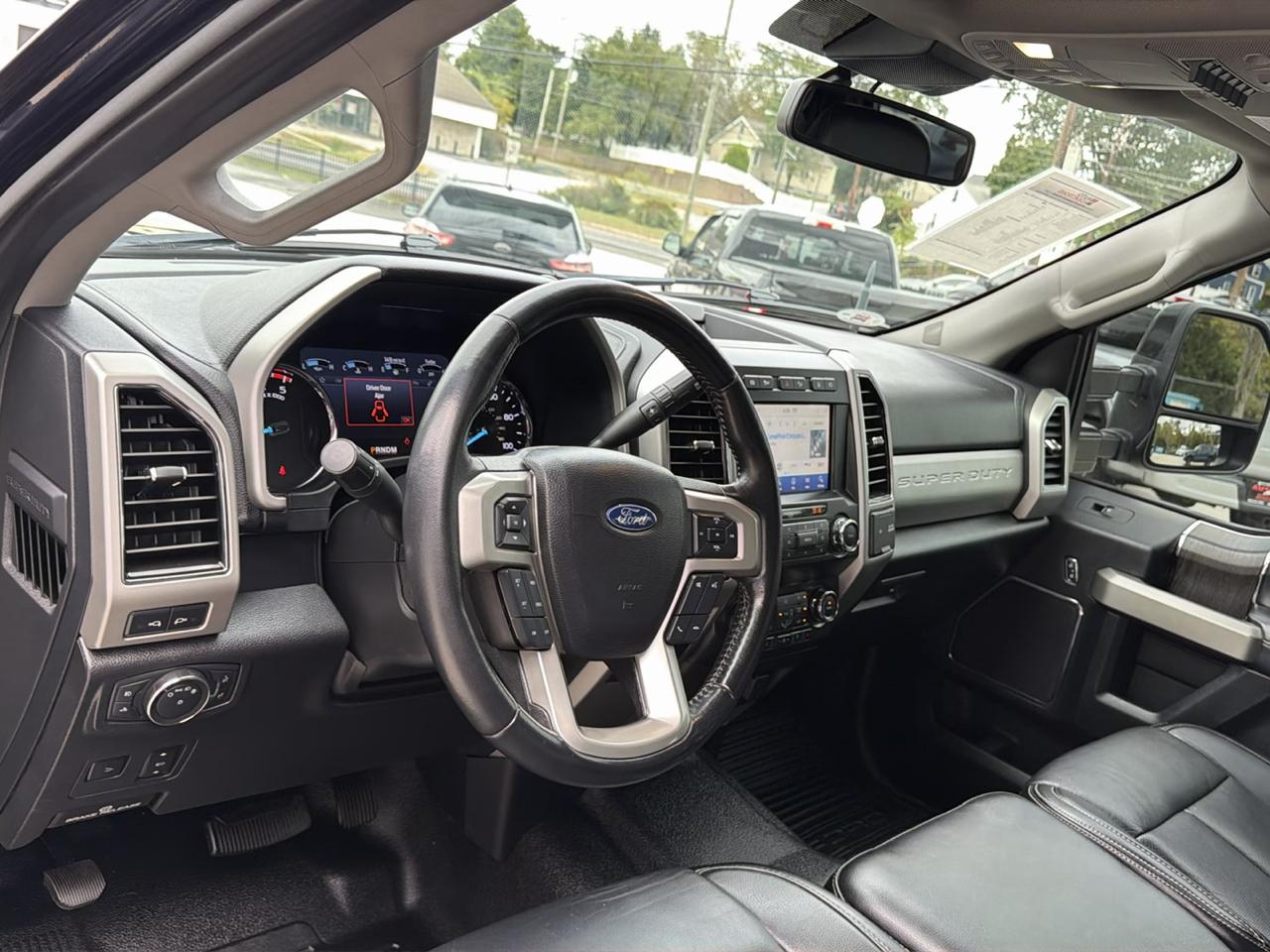 Ford Super Duty F-250 Crew Cab 172" Lariat 4WD 2021