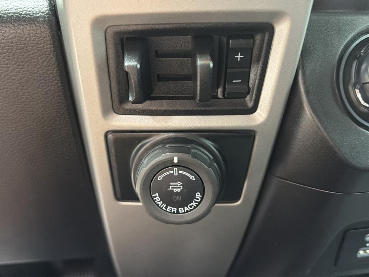 Ford Super Duty F-250 Crew Cab 172" Lariat 4WD 2021
