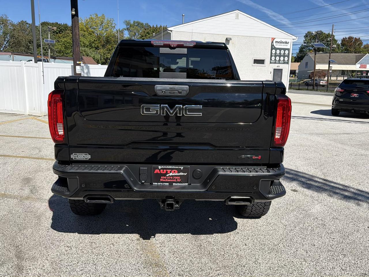 GMC Sierra 1500 AT4 Crew Cab Long Box 4WD 2021