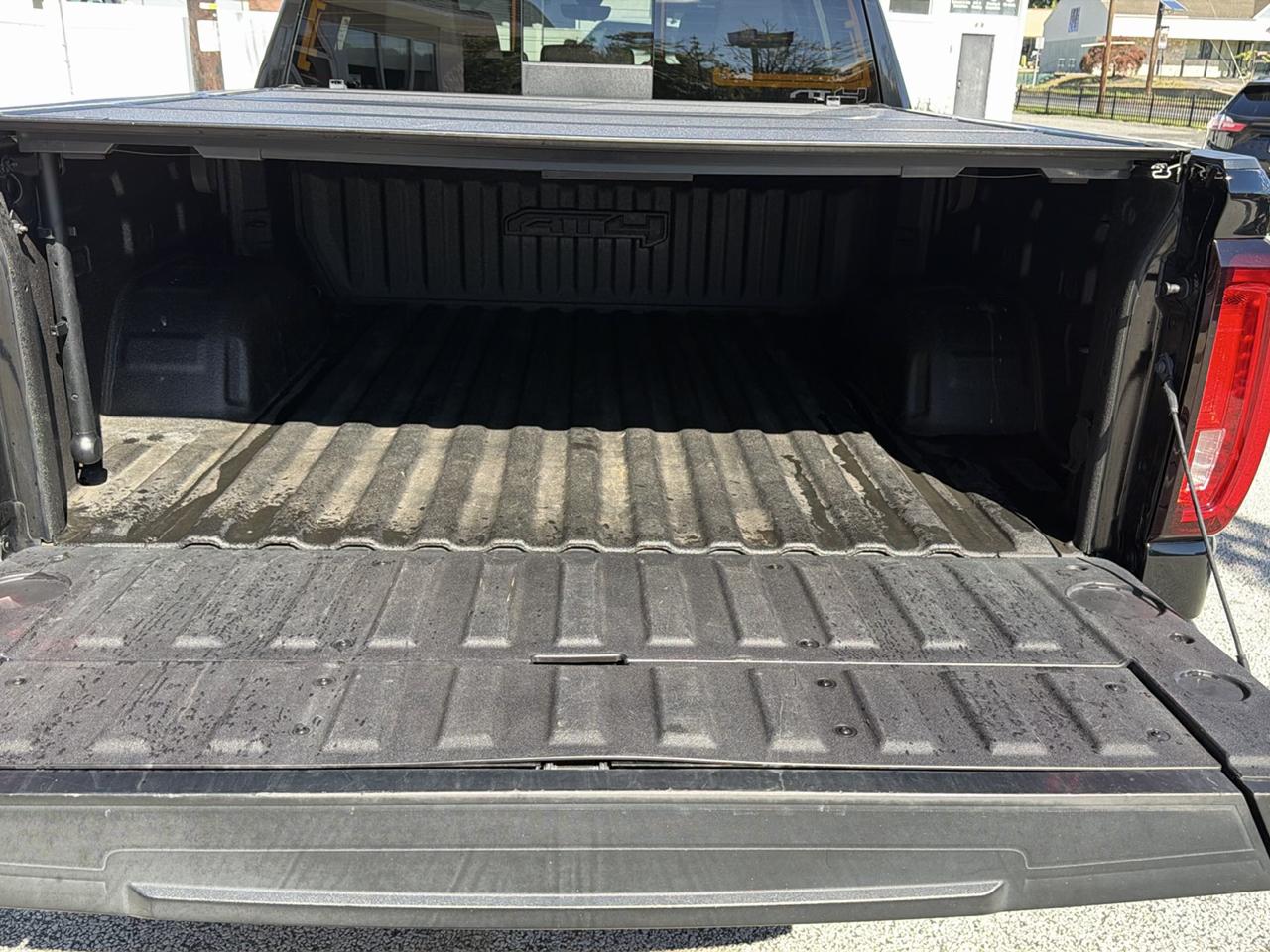 GMC Sierra 1500 AT4 Crew Cab Long Box 4WD 2021
