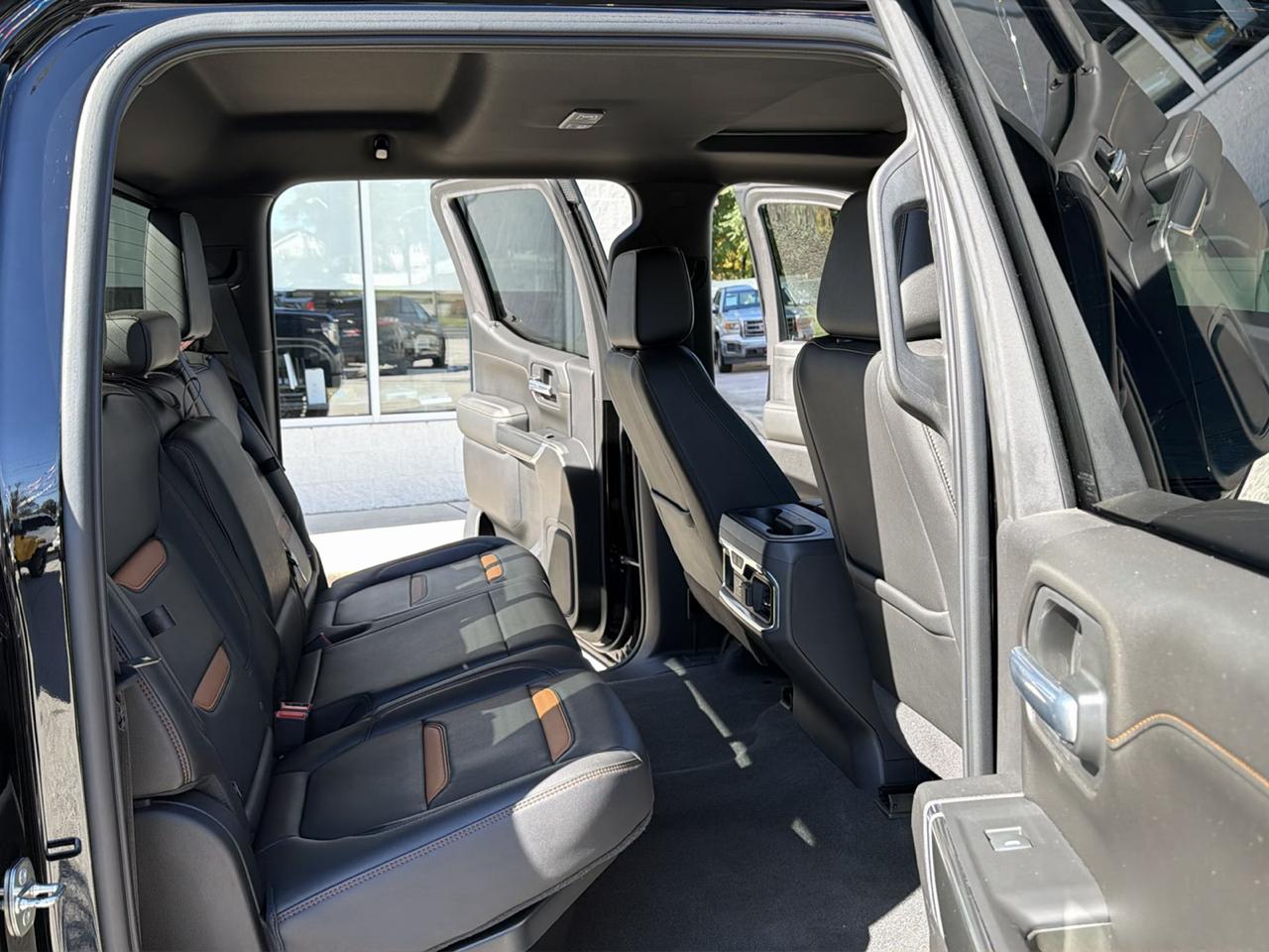 GMC Sierra 1500 AT4 Crew Cab Long Box 4WD 2021