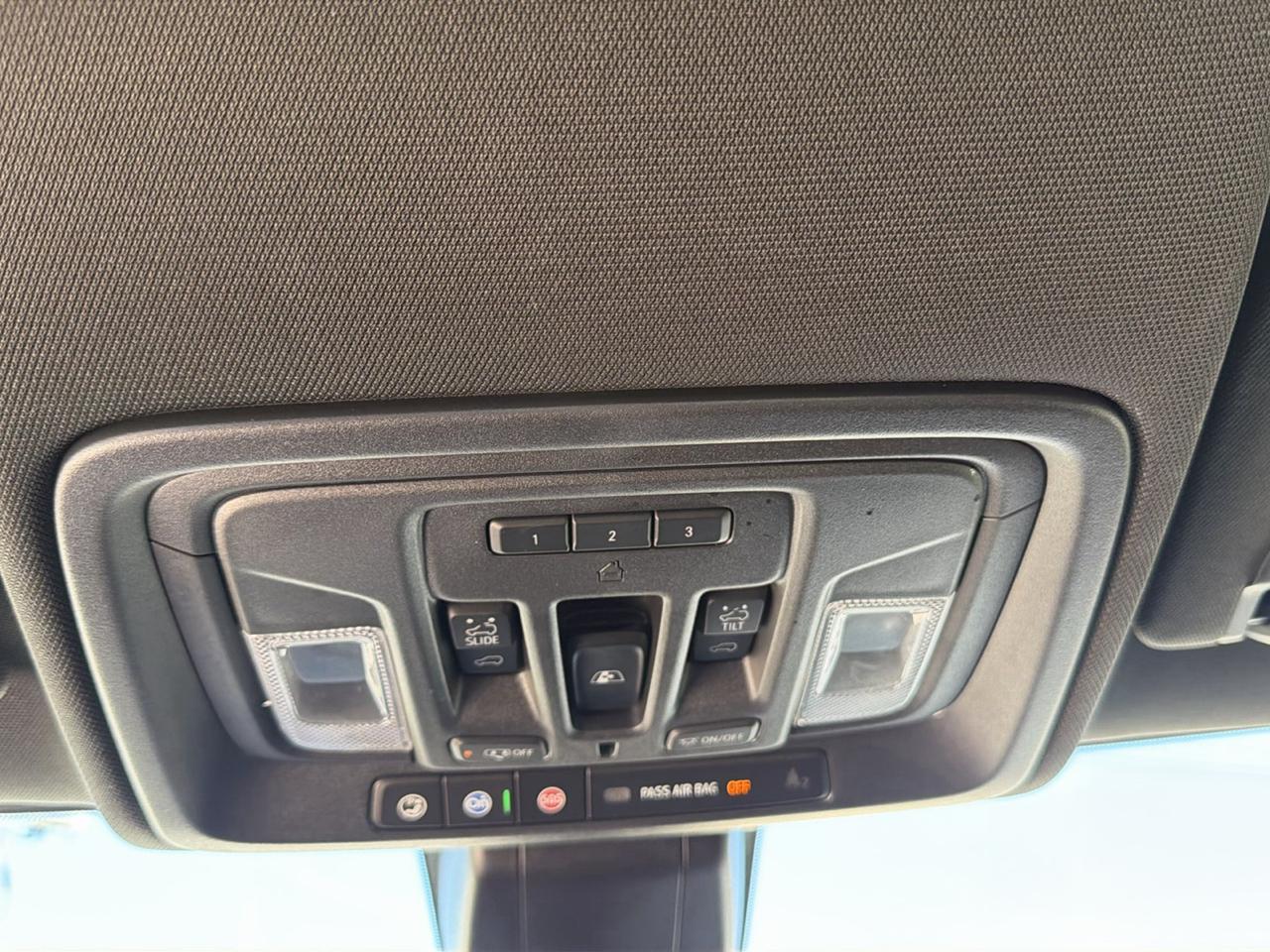 GMC Sierra 1500 AT4 Crew Cab Long Box 4WD 2021