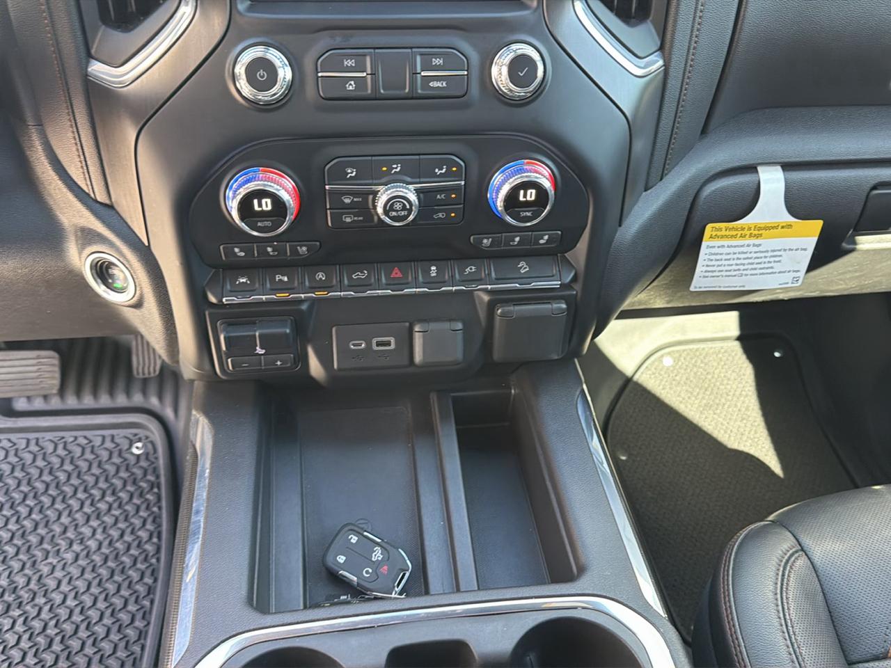 GMC Sierra 1500 AT4 Crew Cab Long Box 4WD 2021