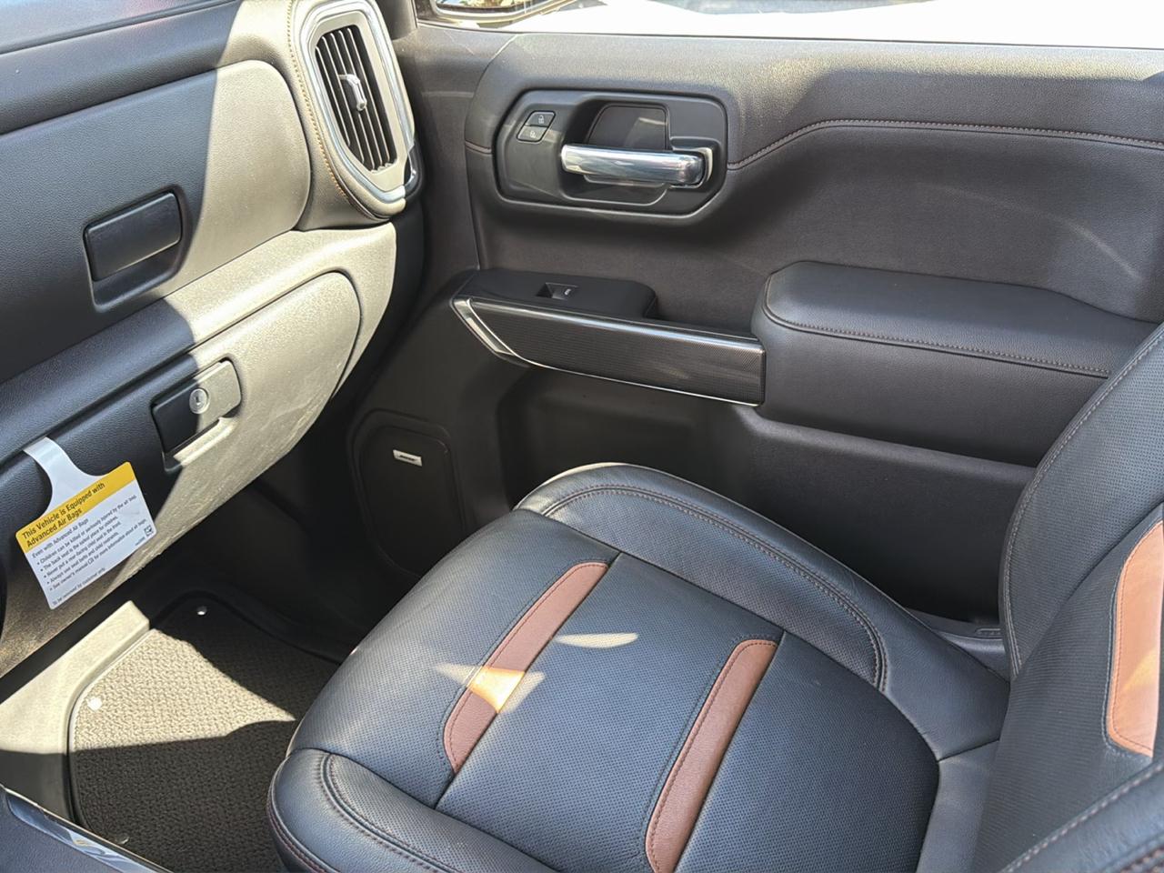 GMC Sierra 1500 AT4 Crew Cab Long Box 4WD 2021