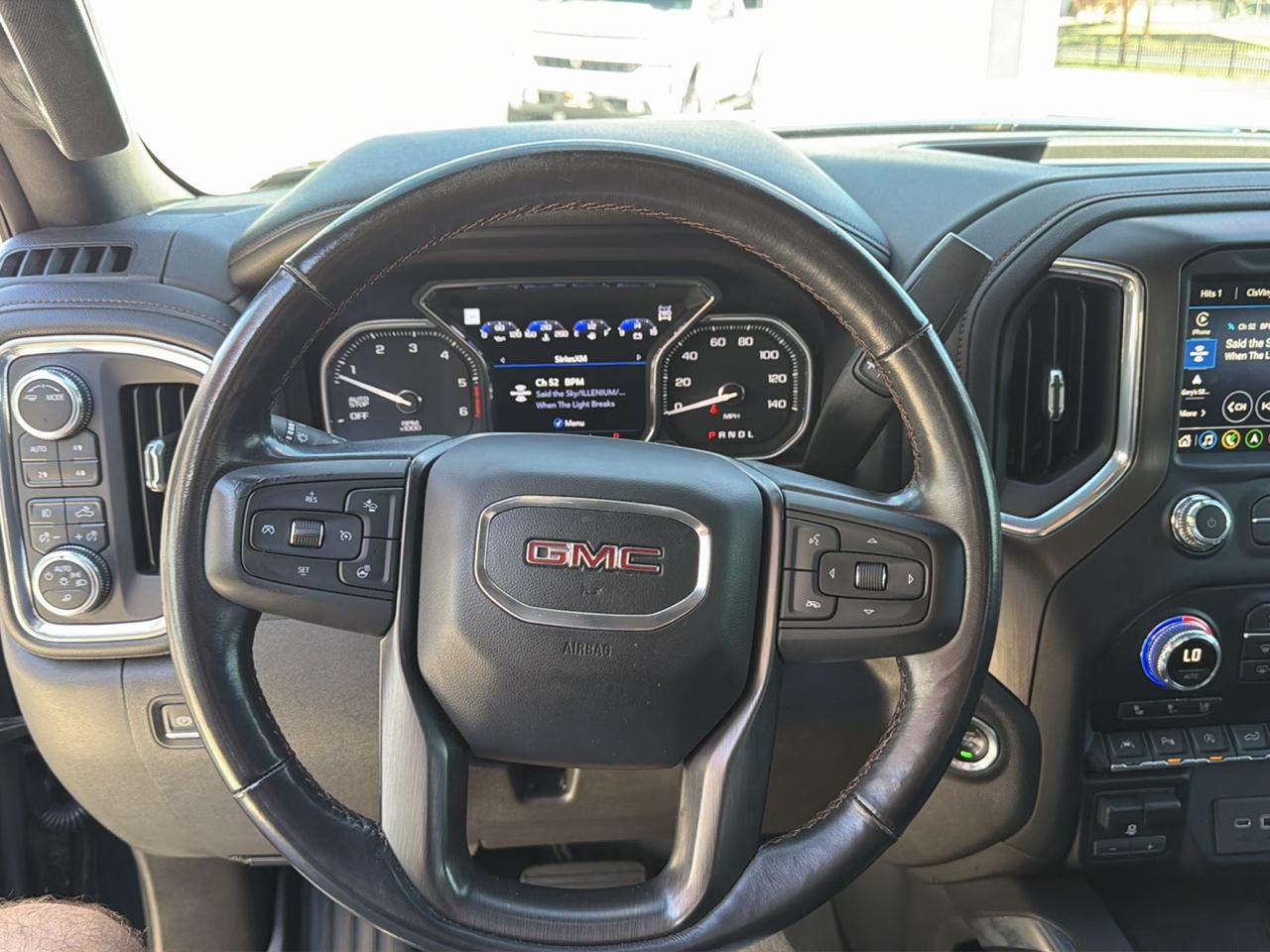 GMC Sierra 1500 AT4 Crew Cab Long Box 4WD 2021