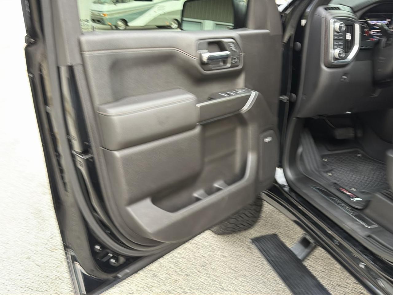 Chevrolet Silverado 1500 RST Crew Cab 4WD 2020