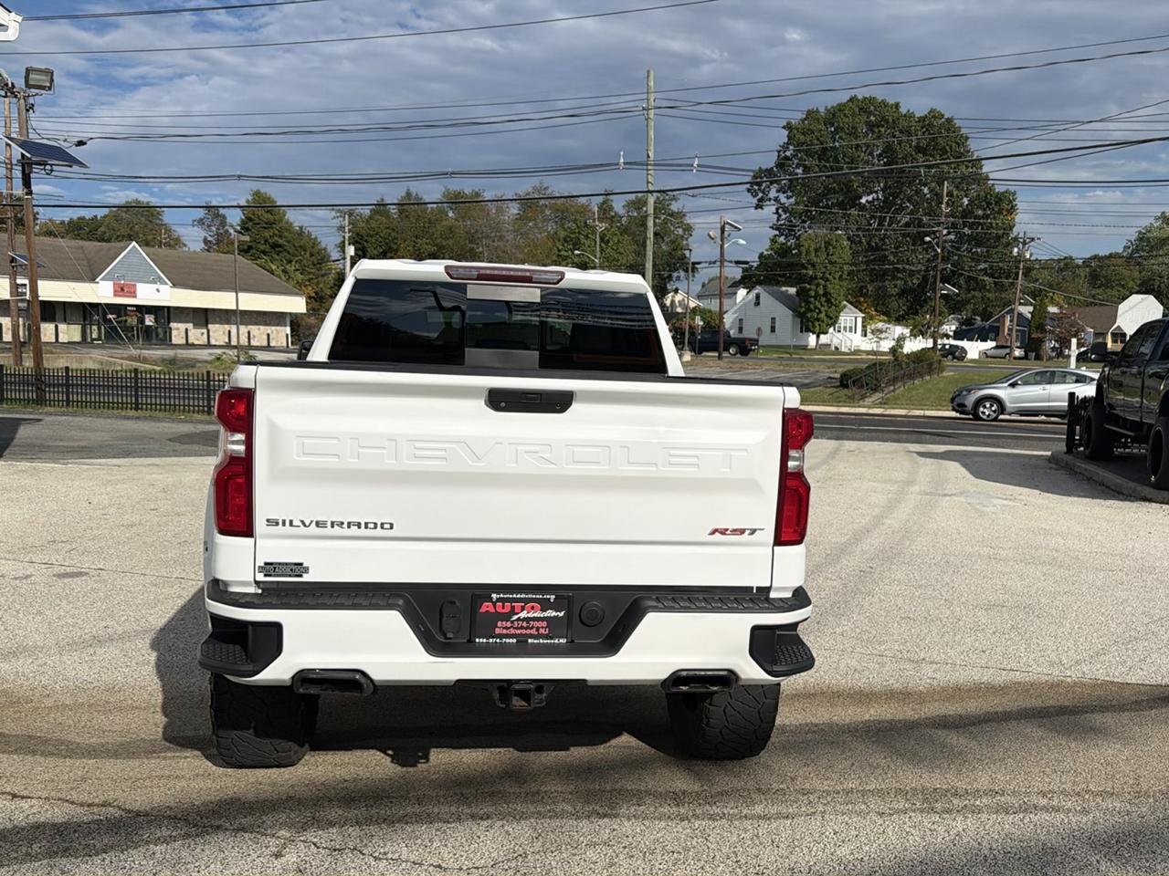 Chevrolet Silverado 1500 Crew Cab Crew Cab 143.5" WB 4WD Z71 2020