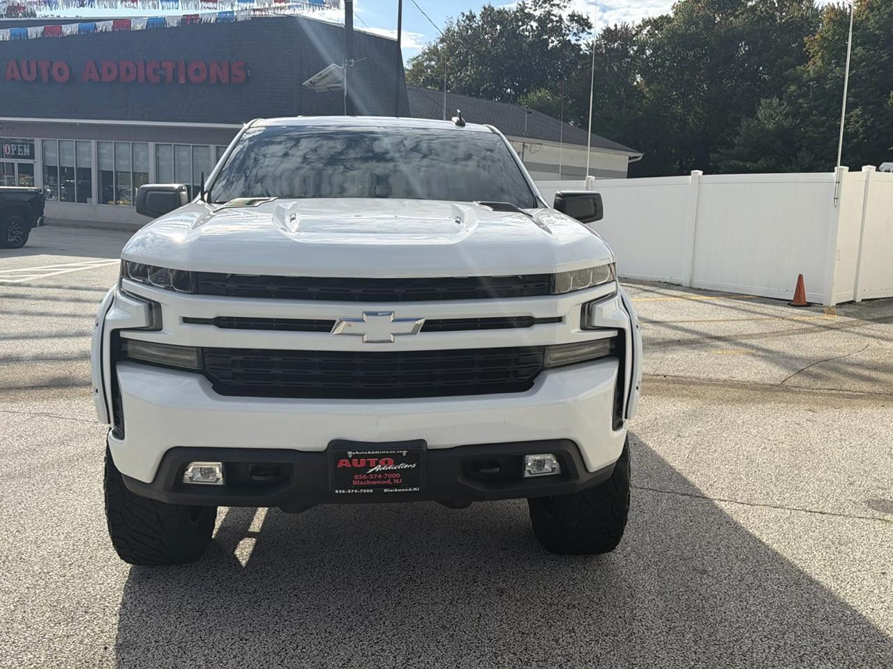 Chevrolet Silverado 1500 Crew Cab Crew Cab 143.5" WB 4WD Z71 2020