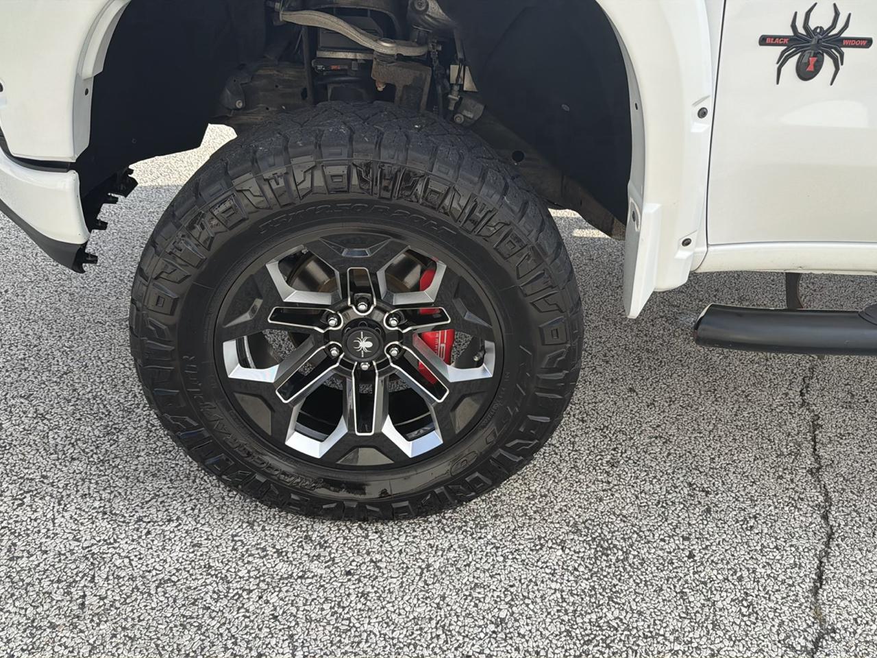 Chevrolet Silverado 1500 Crew Cab Crew Cab 143.5" WB 4WD Z71 2020