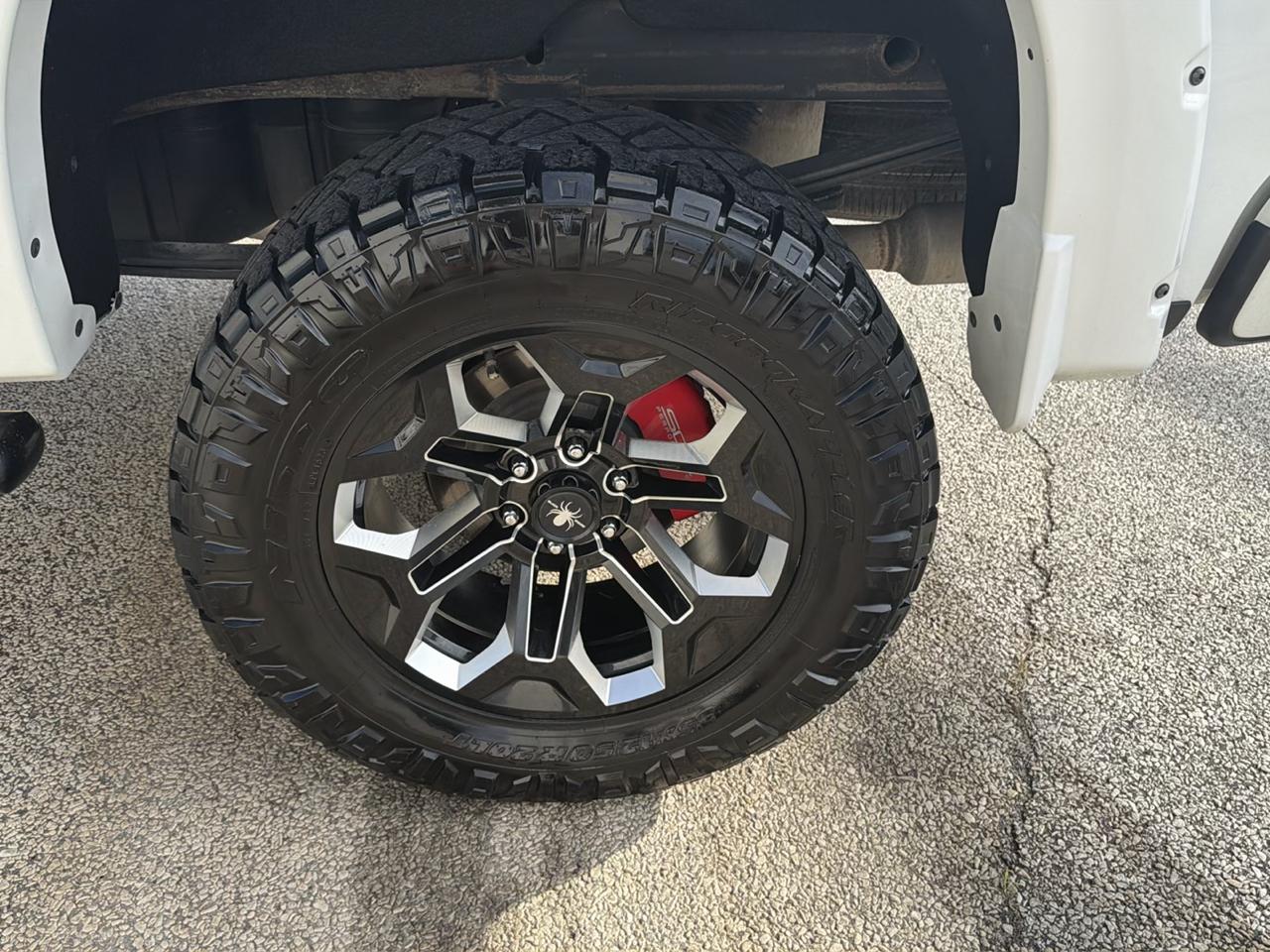 Chevrolet Silverado 1500 Crew Cab Crew Cab 143.5" WB 4WD Z71 2020