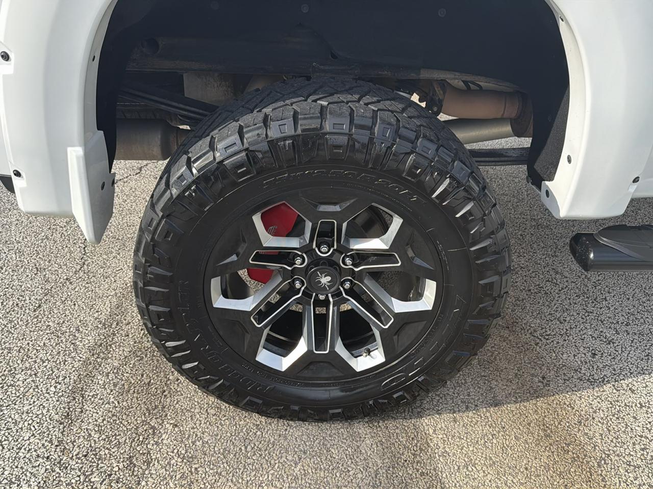 Chevrolet Silverado 1500 Crew Cab Crew Cab 143.5" WB 4WD Z71 2020