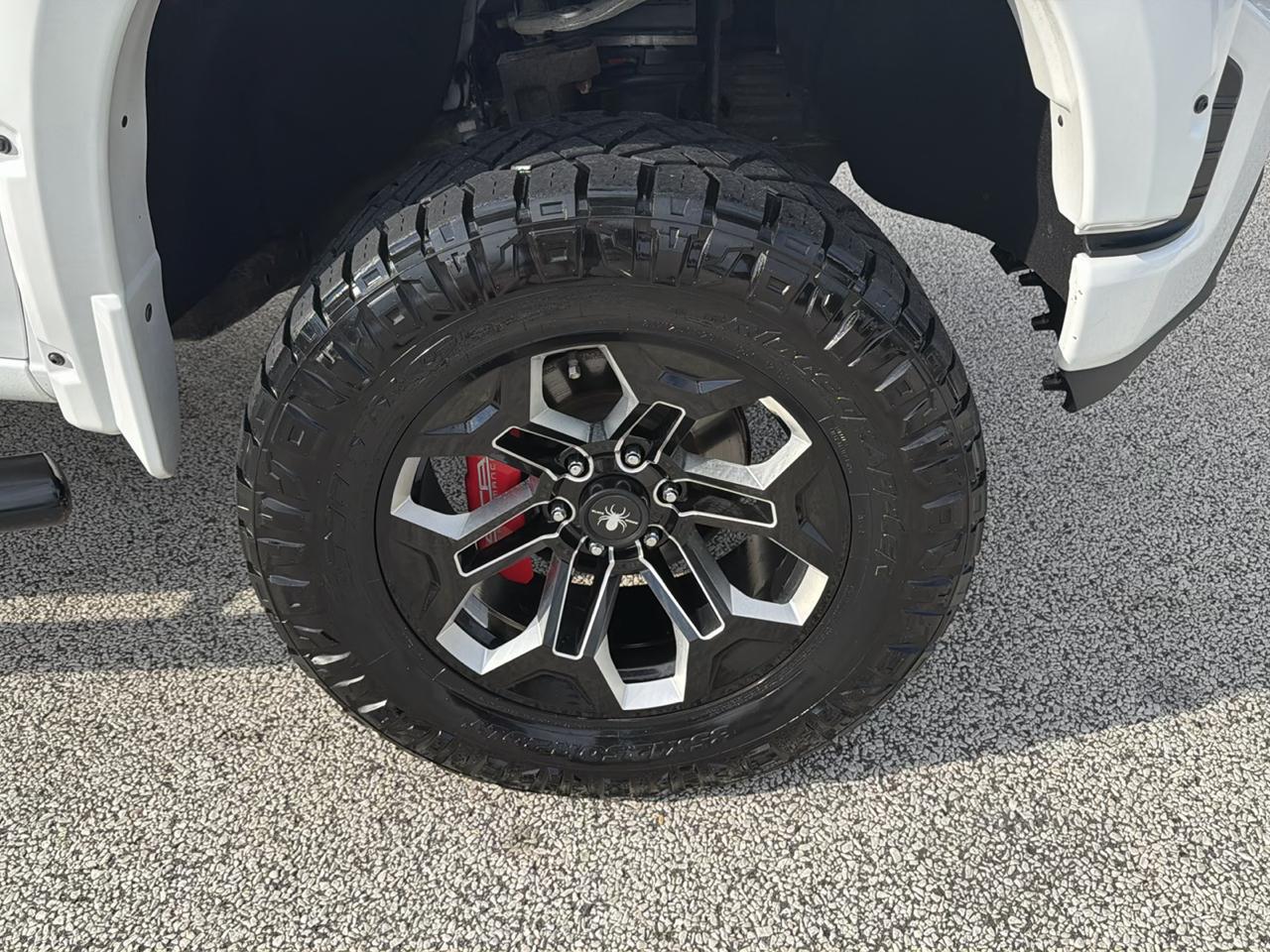 Chevrolet Silverado 1500 Crew Cab Crew Cab 143.5" WB 4WD Z71 2020