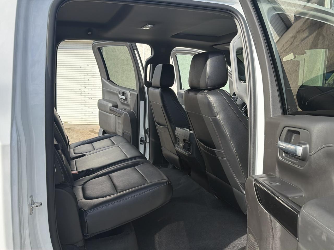 Chevrolet Silverado 1500 Crew Cab Crew Cab 143.5" WB 4WD Z71 2020