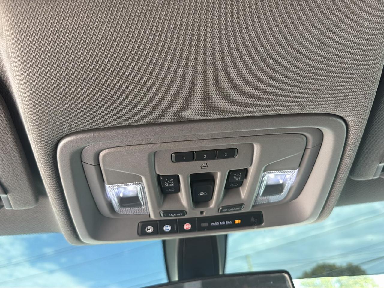 Chevrolet Silverado 1500 Crew Cab Crew Cab 143.5" WB 4WD Z71 2020