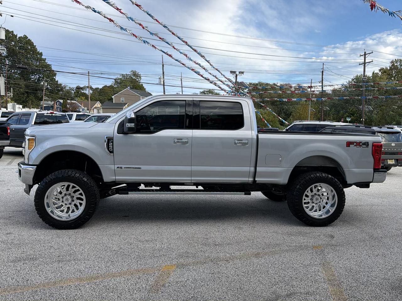 Ford F-250 SD XLT Crew Cab 4WD 2017